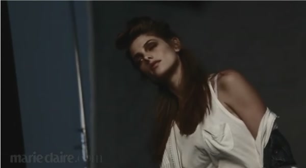 Ashley-Greene-dot-nl_2012MarieClaire0073.jpg
