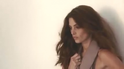 Ashley-Greene-dot-nl_MarkSpring2013-BTS0214.jpg