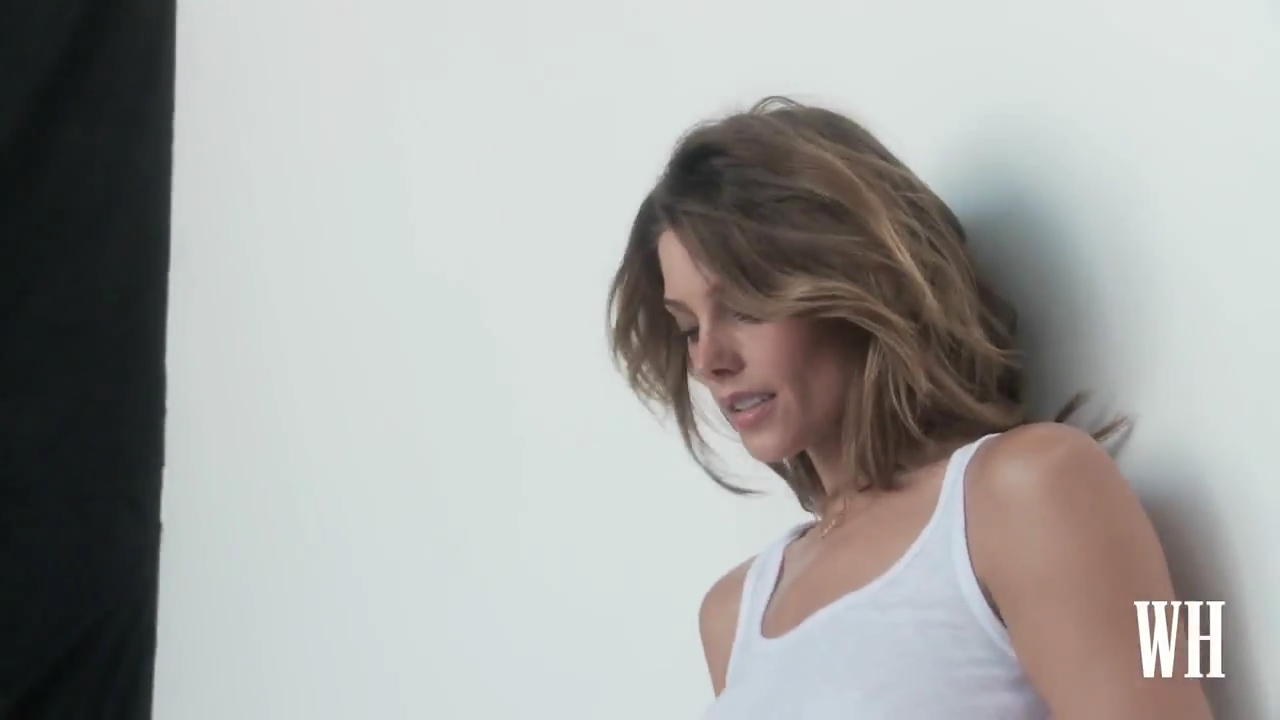 Ashley-Greene-dot-nl_2014WomansHealth0030.jpg