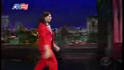 Ashley-Greene_dot_nl-DavidLetterman23april-00005.jpg