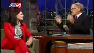 Ashley-Greene_dot_nl-DavidLetterman23april-00019.jpg