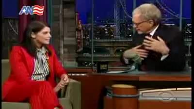 Ashley-Greene_dot_nl-DavidLetterman23april-00023.jpg