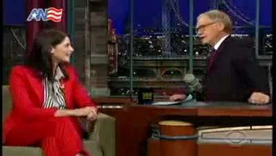 Ashley-Greene_dot_nl-DavidLetterman23april-00025.jpg