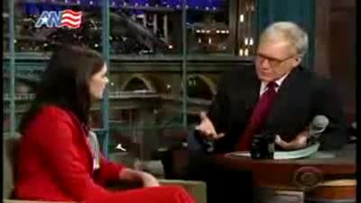 Ashley-Greene_dot_nl-DavidLetterman23april-00033.jpg