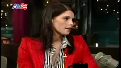 Ashley-Greene_dot_nl-DavidLetterman23april-00047.jpg