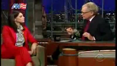 Ashley-Greene_dot_nl-DavidLetterman23april-00050.jpg