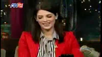 Ashley-Greene_dot_nl-DavidLetterman23april-00051.jpg