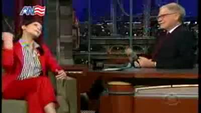 Ashley-Greene_dot_nl-DavidLetterman23april-00056.jpg