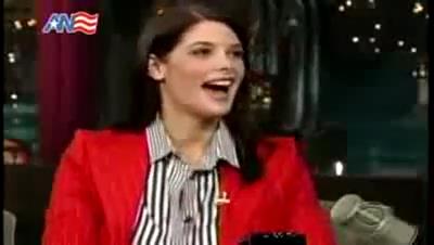 Ashley-Greene_dot_nl-DavidLetterman23april-00069.jpg