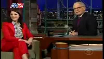 Ashley-Greene_dot_nl-DavidLetterman23april-00072.jpg