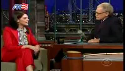 Ashley-Greene_dot_nl-DavidLetterman23april-00074.jpg