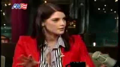 Ashley-Greene_dot_nl-DavidLetterman23april-00087.jpg