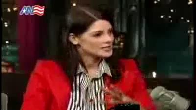 Ashley-Greene_dot_nl-DavidLetterman23april-00105.jpg