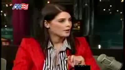 Ashley-Greene_dot_nl-DavidLetterman23april-00112.jpg