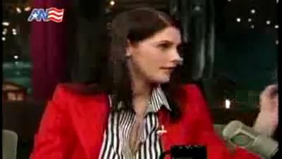 Ashley-Greene_dot_nl-DavidLetterman23april-00153.jpg