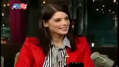 Ashley-Greene_dot_nl-DavidLetterman23april-00181.jpg