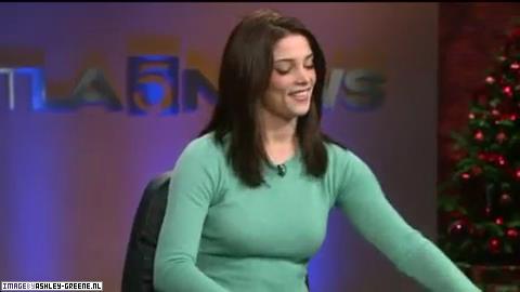 Ashley-Greene_dot_nl-KTLA00061.jpg