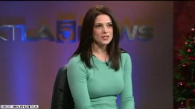 Ashley-Greene_dot_nl-KTLA00076.jpg