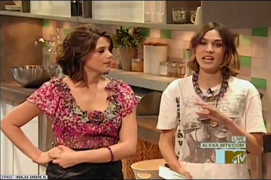 MTVsItsOnWithAlexaChung00275.jpg