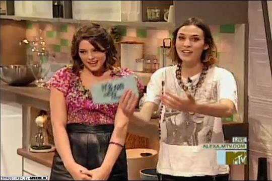 MTVsItsOnWithAlexaChung00299.jpg