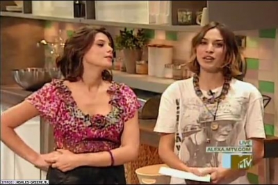 MTVsItsOnWithAlexaChung00274.jpg