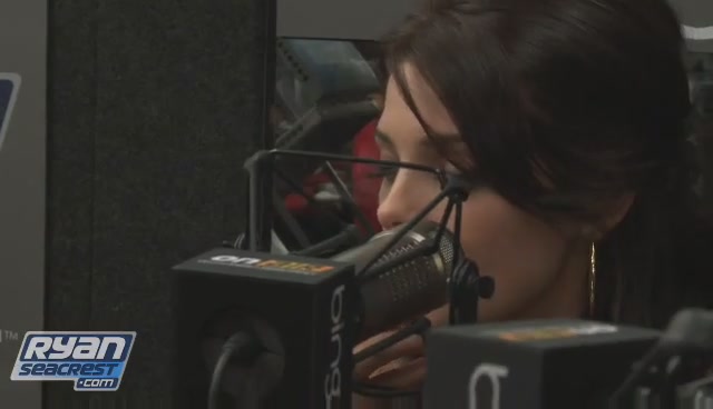 Ashley-Greene-dot-nl_2009RyanSeacrest0064.jpg Ashley-Greene-dot-nl_2009RyanSeacrest0064.jpg