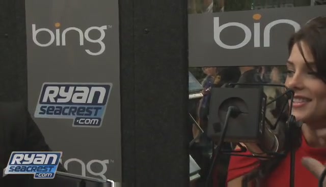 Ashley-Greene-dot-nl_2009RyanSeacrest0131.jpg