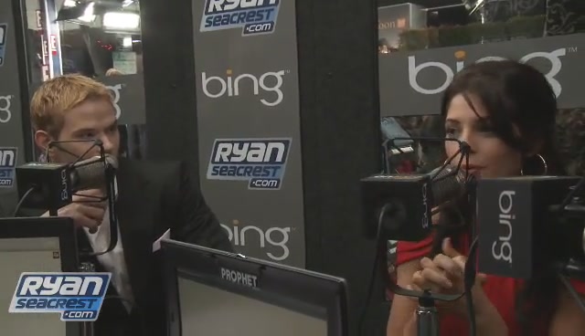 Ashley-Greene-dot-nl_2009RyanSeacrest0134.jpg Ashley-Greene-dot-nl_2009RyanSeacrest0134.jpg