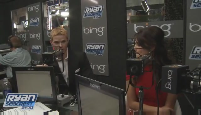 Ashley-Greene-dot-nl_2009RyanSeacrest0177.jpg