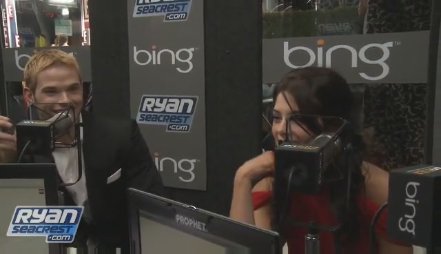 Ashley-Greene-dot-nl_2009RyanSeacrest0198.jpg