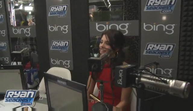 Ashley-Greene-dot-nl_2009RyanSeacrest0215.jpg