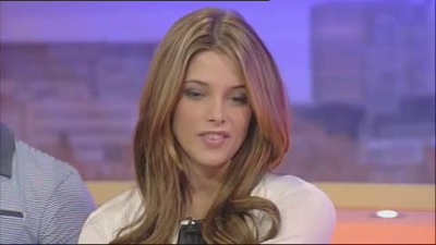 Ashley-Greene_dot_nl-GMTV00080.jpg