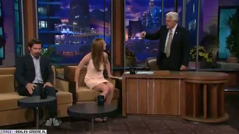 AshleyGreene_dot_nl-AchterdeSchermen14Juli2010JayLeno00015.jpg AshleyGreene_dot_nl-AchterdeSchermen14Juli2010JayLeno00015.jpg