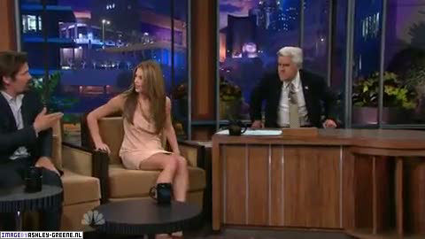 AshleyGreene_dot_nl-AchterdeSchermen14Juli2010JayLeno00017.jpg AshleyGreene_dot_nl-AchterdeSchermen14Juli2010JayLeno00017.jpg
