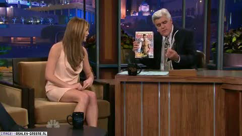 AshleyGreene_dot_nl-AchterdeSchermen14Juli2010JayLeno00048.jpg