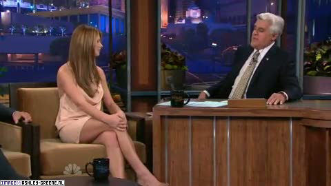 AshleyGreene_dot_nl-AchterdeSchermen14Juli2010JayLeno00093.jpg AshleyGreene_dot_nl-AchterdeSchermen14Juli2010JayLeno00093.jpg