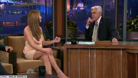 AshleyGreene_dot_nl-AchterdeSchermen14Juli2010JayLeno00098.jpg AshleyGreene_dot_nl-AchterdeSchermen14Juli2010JayLeno00098.jpg
