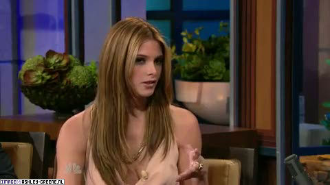 AshleyGreene_dot_nl-AchterdeSchermen14Juli2010JayLeno00121.jpg AshleyGreene_dot_nl-AchterdeSchermen14Juli2010JayLeno00121.jpg