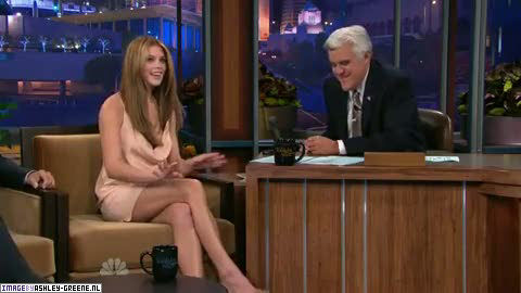 AshleyGreene_dot_nl-AchterdeSchermen14Juli2010JayLeno00137.jpg AshleyGreene_dot_nl-AchterdeSchermen14Juli2010JayLeno00137.jpg