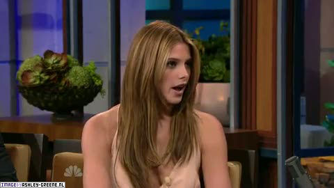 AshleyGreene_dot_nl-AchterdeSchermen14Juli2010JayLeno00155.jpg AshleyGreene_dot_nl-AchterdeSchermen14Juli2010JayLeno00155.jpg