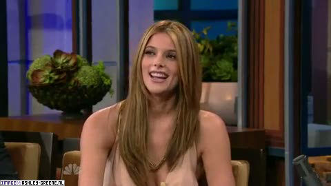 AshleyGreene_dot_nl-AchterdeSchermen14Juli2010JayLeno00183.jpg AshleyGreene_dot_nl-AchterdeSchermen14Juli2010JayLeno00183.jpg
