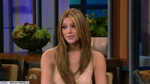 AshleyGreene_dot_nl-AchterdeSchermen14Juli2010JayLeno00184.jpg AshleyGreene_dot_nl-AchterdeSchermen14Juli2010JayLeno00184.jpg