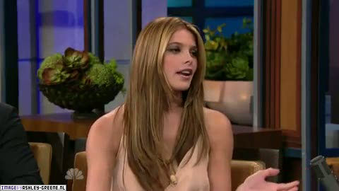 AshleyGreene_dot_nl-AchterdeSchermen14Juli2010JayLeno00219.jpg AshleyGreene_dot_nl-AchterdeSchermen14Juli2010JayLeno00219.jpg
