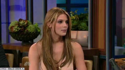 AshleyGreene_dot_nl-AchterdeSchermen14Juli2010JayLeno00246.jpg AshleyGreene_dot_nl-AchterdeSchermen14Juli2010JayLeno00246.jpg