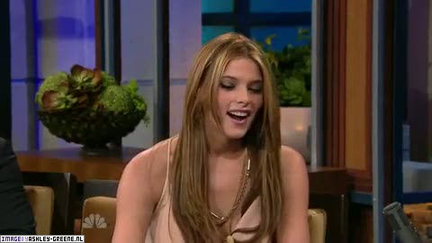 AshleyGreene_dot_nl-AchterdeSchermen14Juli2010JayLeno00263.jpg AshleyGreene_dot_nl-AchterdeSchermen14Juli2010JayLeno00263.jpg