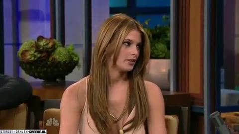 AshleyGreene_dot_nl-AchterdeSchermen14Juli2010JayLeno00265.jpg AshleyGreene_dot_nl-AchterdeSchermen14Juli2010JayLeno00265.jpg