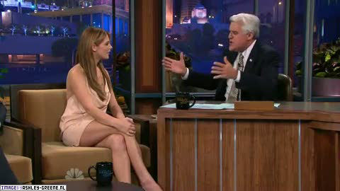AshleyGreene_dot_nl-AchterdeSchermen14Juli2010JayLeno00288.jpg AshleyGreene_dot_nl-AchterdeSchermen14Juli2010JayLeno00288.jpg
