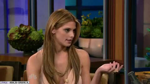 AshleyGreene_dot_nl-AchterdeSchermen14Juli2010JayLeno00302.jpg AshleyGreene_dot_nl-AchterdeSchermen14Juli2010JayLeno00302.jpg