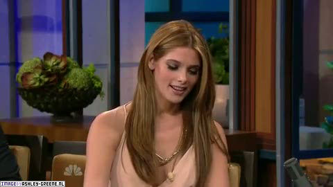 AshleyGreene_dot_nl-AchterdeSchermen14Juli2010JayLeno00306.jpg AshleyGreene_dot_nl-AchterdeSchermen14Juli2010JayLeno00306.jpg