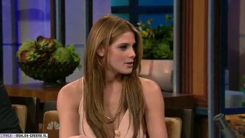 AshleyGreene_dot_nl-AchterdeSchermen14Juli2010JayLeno00320.jpg AshleyGreene_dot_nl-AchterdeSchermen14Juli2010JayLeno00320.jpg